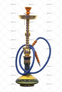 عکس با کیفیت قلیان زیبا با بدنه ی برنجی و سر قلیان سفالی در بک گراند سفید