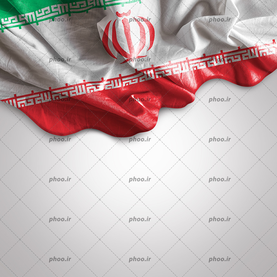 عکس با کیفیت پرچم چین خورده شده در بکگراند زمینه سفید