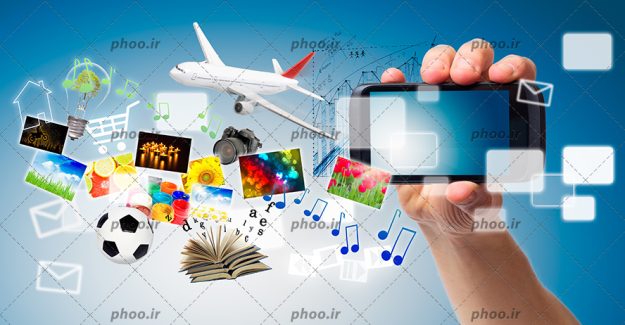 عکس با کیفیت گوشی در دست مرد و تصاویر و آیتم های مختلف در اطراف گوشی