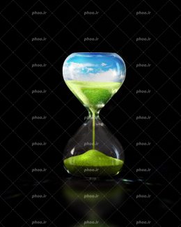 عکس با کیفیت ساعت شنی با تصویر طبیعت در پس زمینه مشکی