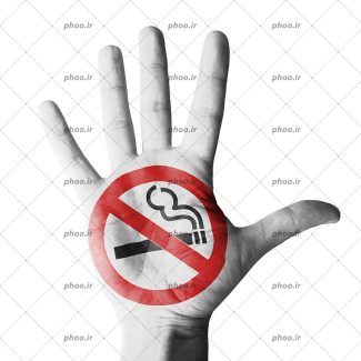 عکس با کیفیت علامت سیگار ممنوع بر روی دست مرد