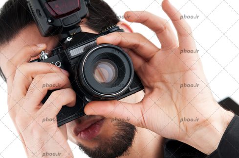 عکس با کیفیت عکاس و دوربین عکاسی در دست