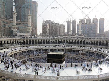 عکس با کیفیت محرم ها در حال احرام به دور خانه خدا