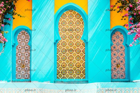 عکس کاغذ دیواری سه بعدی مراکشی رنگ های مختلف زیبا و گل های صورتی