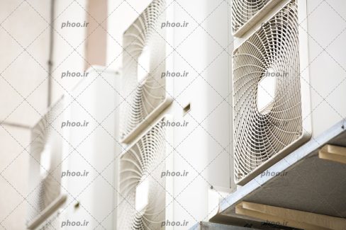 عکس با کیفیت کولر گازی ها از نمای نزدیک نصب بر روی دیوار