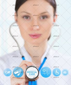 عکس با کیفیت پرستار با چهره زیبا و استتوسکوپ داخل گوشش