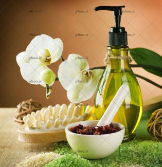 عکس سنگ هاونگ و گل ها و روغن برای ماساژ
