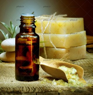 عکس سنگ ها و روغن و صابون برای ماساژ