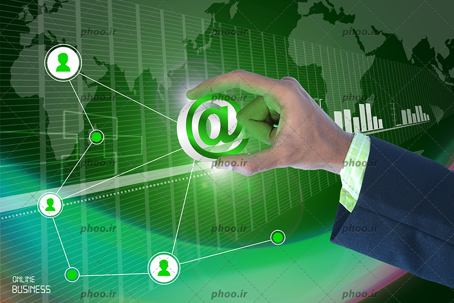 عکس علامت ات ساین در دست مرد و شکل های گرافیکی دیگر