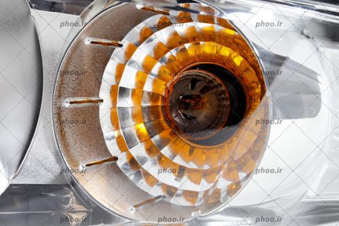 عکس چراغ خودرو از نمای نزدیک
