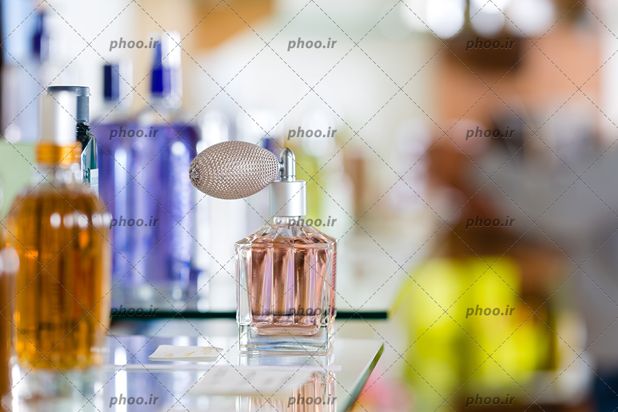 عکس ادکلن و عطرهای مختلف و رنگارنگ