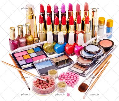عکس لوازم آرایشی مختلف در پس زمینه سفید