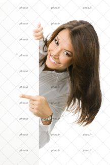 عکس با کیفیت خانم شاد در حال اشاره به تابلوی سفید خالی