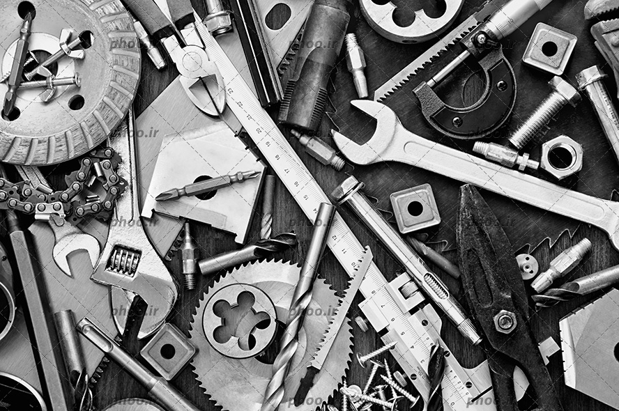عکس ابزار های مختلف با تم نقره ای