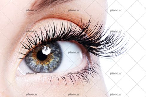 عکس چشم طوسی زن با مژه های بلند زیبا