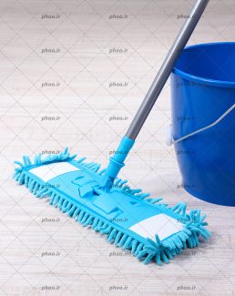 عکس شست و شو و تمیز کردن کف با تی کف شوی و سطل