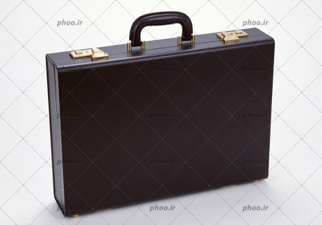عکس با کیفیت کیف مشکی سامسونت در پس زمینه سفید