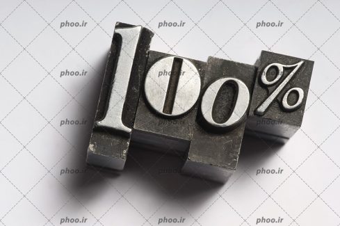 عکس با کیفیت تخفیف 100 درصدی سه بعدی در پس زمینه خاکستری