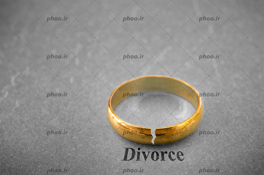 عکس با کیفیت حلقه طلایی شکسته و نوشته انگلیسی (divorce)
