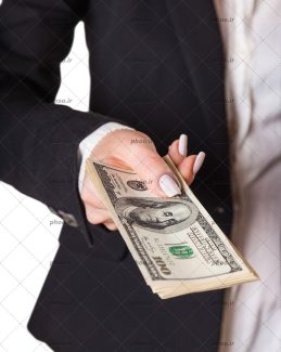 عکس تاجر با پول های نقد در دست