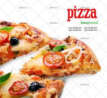 عکس پیتزا با یک برش مثلثی از آن و نوشته انگلیسی(pizza) در پس زمینه سفید
