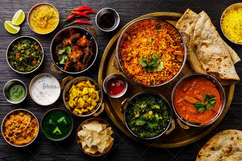 عکس غذاهای مختلف ایرانی خوشمزه چیده شده روی میز