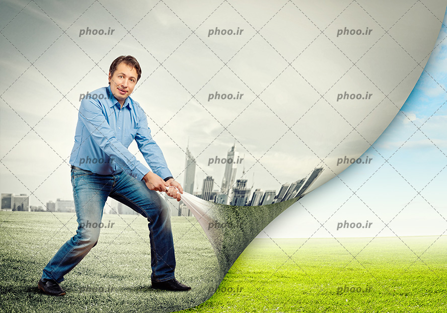 عکس با کیفیت مردی جوان در حال تغییر واقعیت