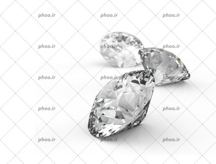 عکس با کیفیت سه الماس در پس زمینه سفید