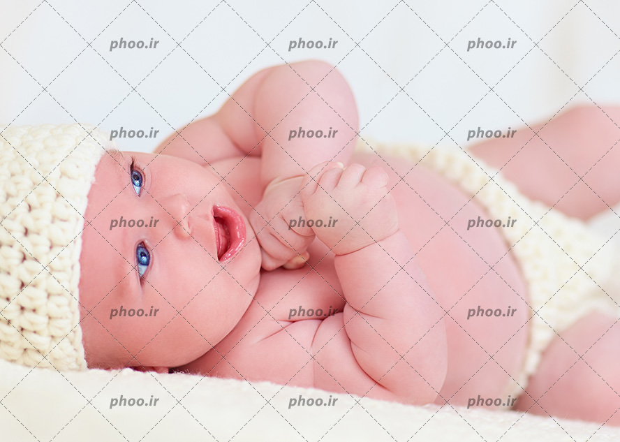 عکس با کیفیت نی نی کوچولوی زیبا با کلاه